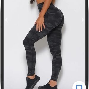 Bombshell buttscrunch Camo